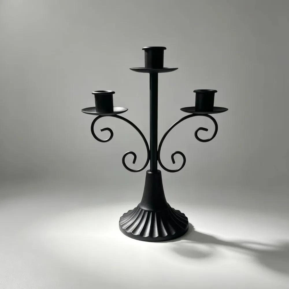 Table Decorations Iron Three Headed Candlestick Holders Vintage Stable Base Candle Stand European Style Candlestick Wedding