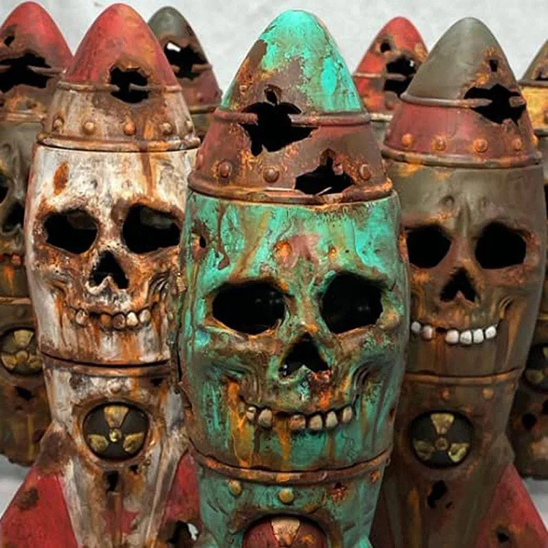 Cross-border new skull bomb small nuclear warhead imitation rust resin nuclear bomb skull design ornament
