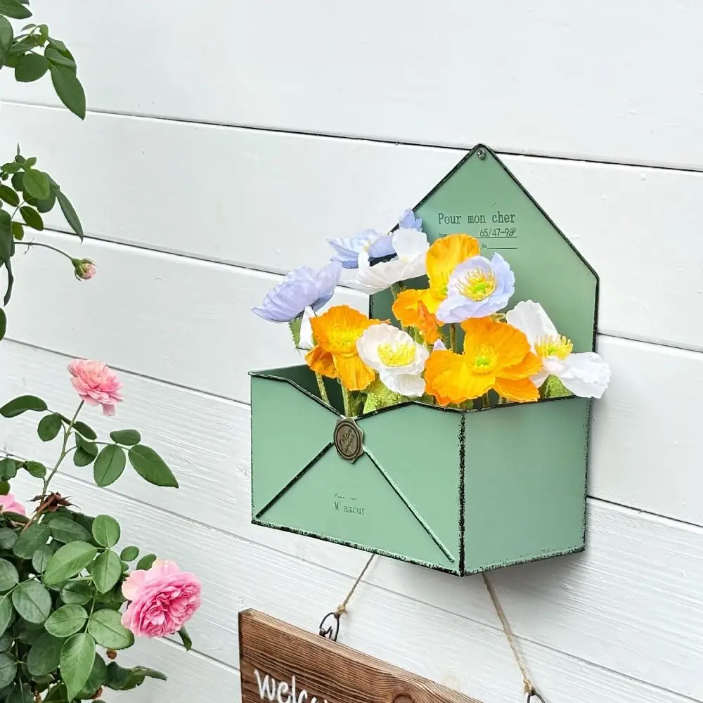Wall Mounted Envelope Planter Vintage Elegant Flower Pot Durable Drainage Hole Metal Plant Pot Garden Decoration