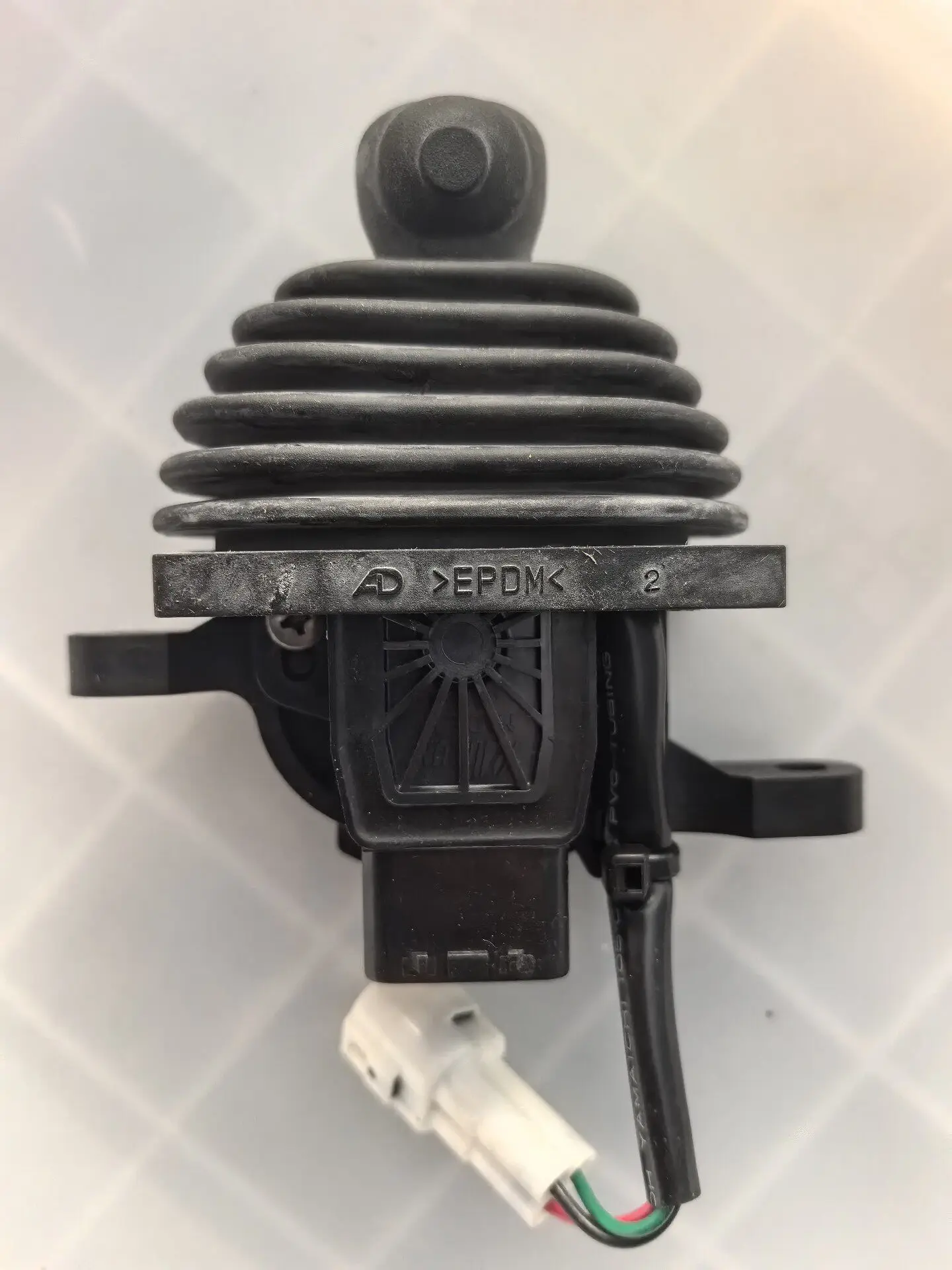New Genuine Hydraulic Control Handle 67810-11322-71 for To yota 8F High Configuration Forklift Original Packing