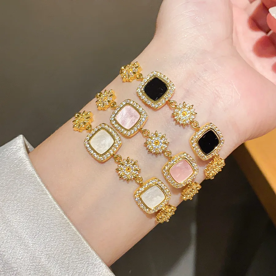 

Square Bracelet - French Vintage Baroque Elegant Luxurious Dainty Jewelry for Women