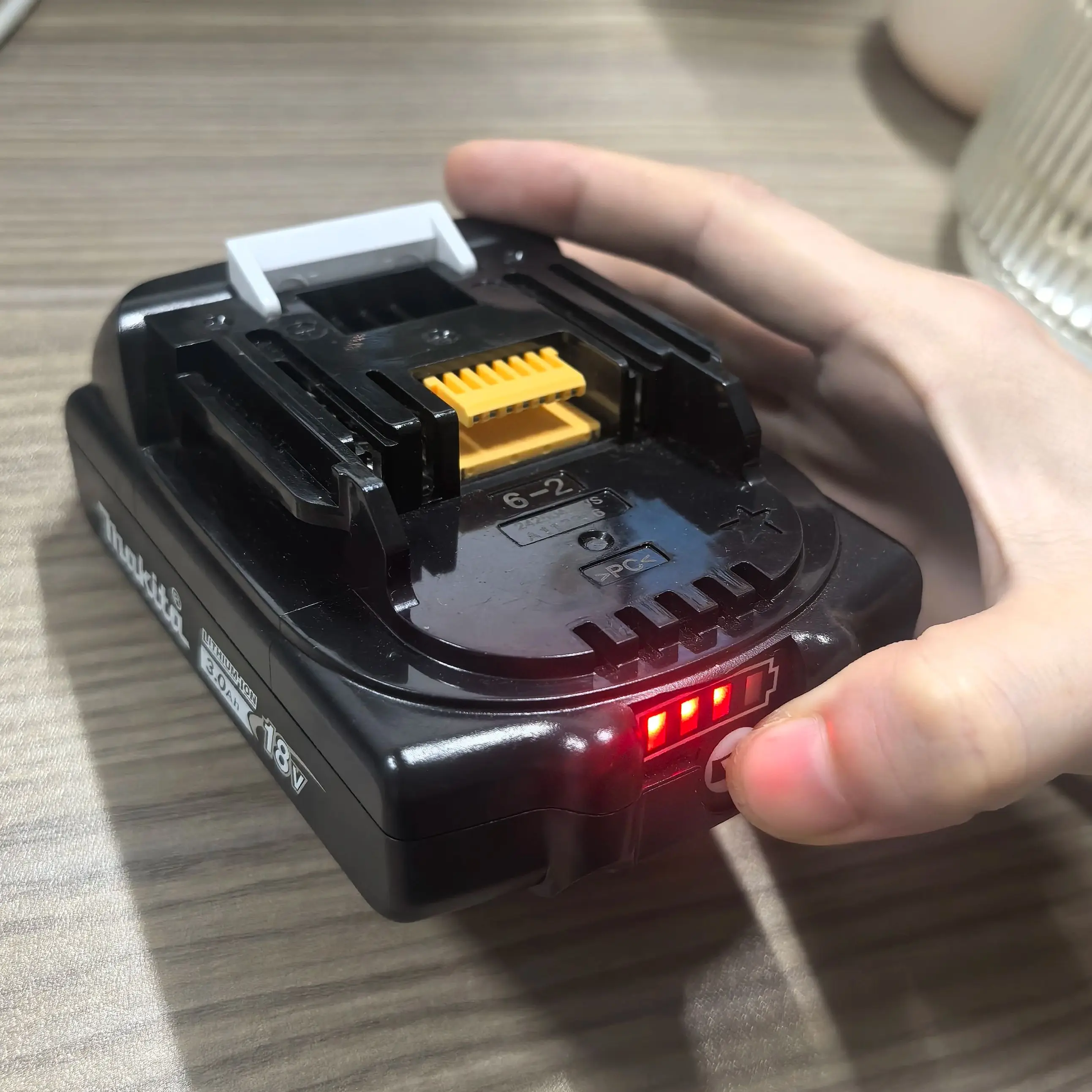 

Makita 18V 3Ah Li-Ion Rechargeable Battery for 18v Drill Cordless Tool Replacement Compatible with BL1830 BL1840 BL1850 BL1860B