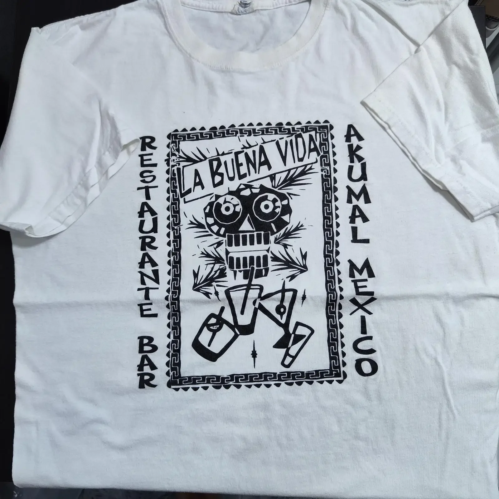 La buena vida vintage clothes Band shirt White Large vintage Washed Casual designer clothes Soft Top For Everyday Wear Unisex