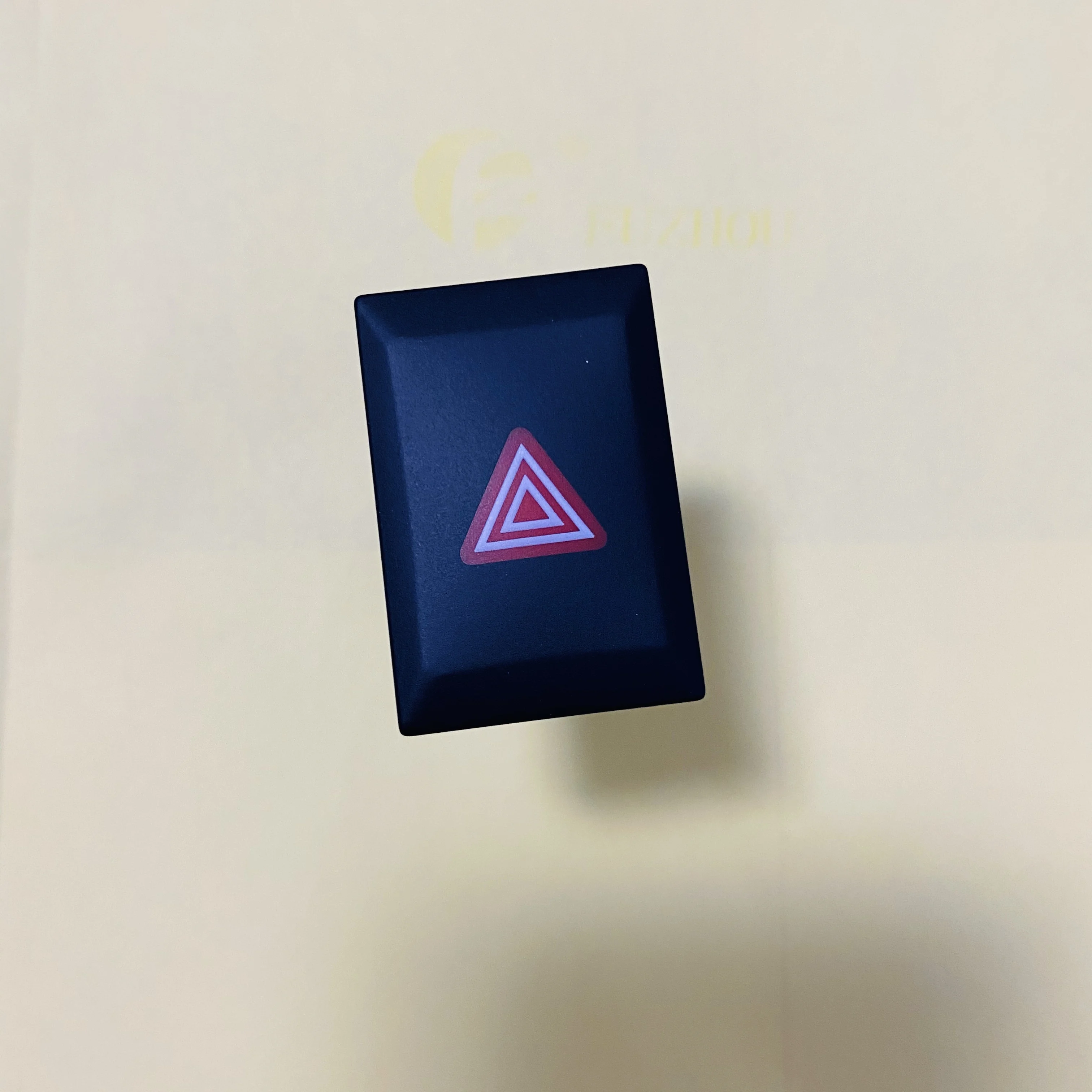 Original Quality   Original Alert Lamp Switch Emergency Switch for DFSK Glory S560 560 OEM: 4129010-FK01