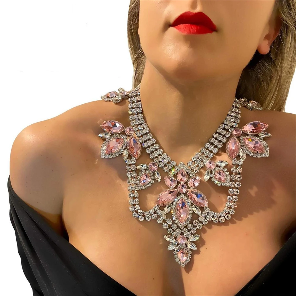 Exquisite Shining Rhinestone Large Necklace Jewelry Fashion Luxury Banquet Party Crystal Necklace Jewelry Wearing Accessories