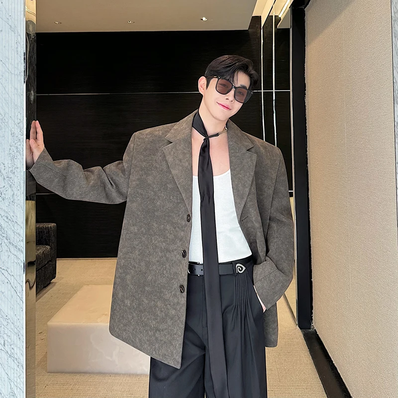 2024 Autumn Winter New Male Suit Jacket Retro Graffiti Painting Single-piece Blazers High-end Handsome Fashion Belt Suit Jackets image 2