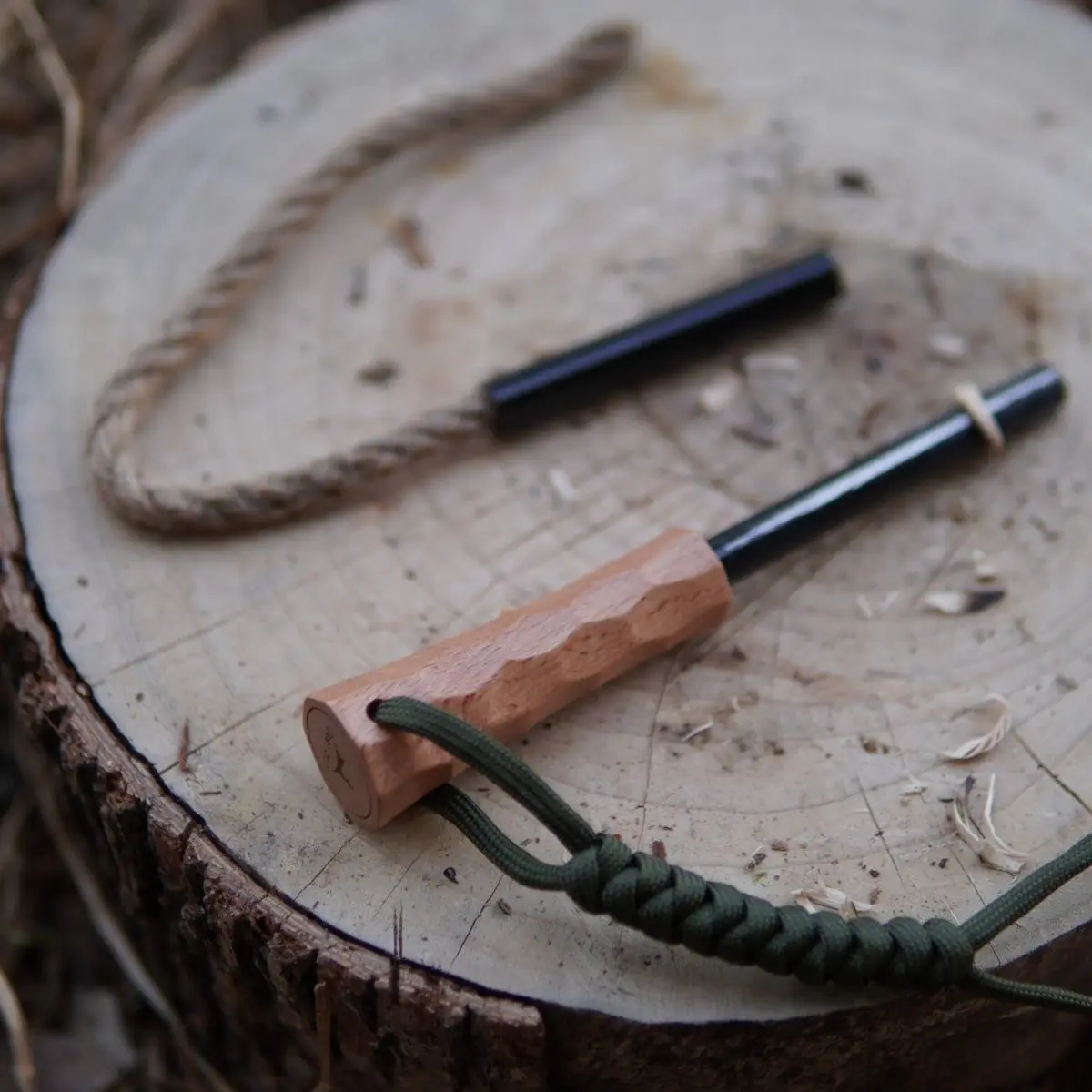 New Outdoor Flint Wilderness Survival Umbrella Rope Magnesium Stick Survival EDC Tool