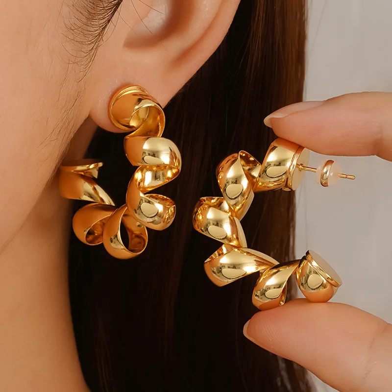 

Personality And Fashion Copper Material New Style Metal Spiral Telephone Line Exaggerated Temperament Ladies Earrings