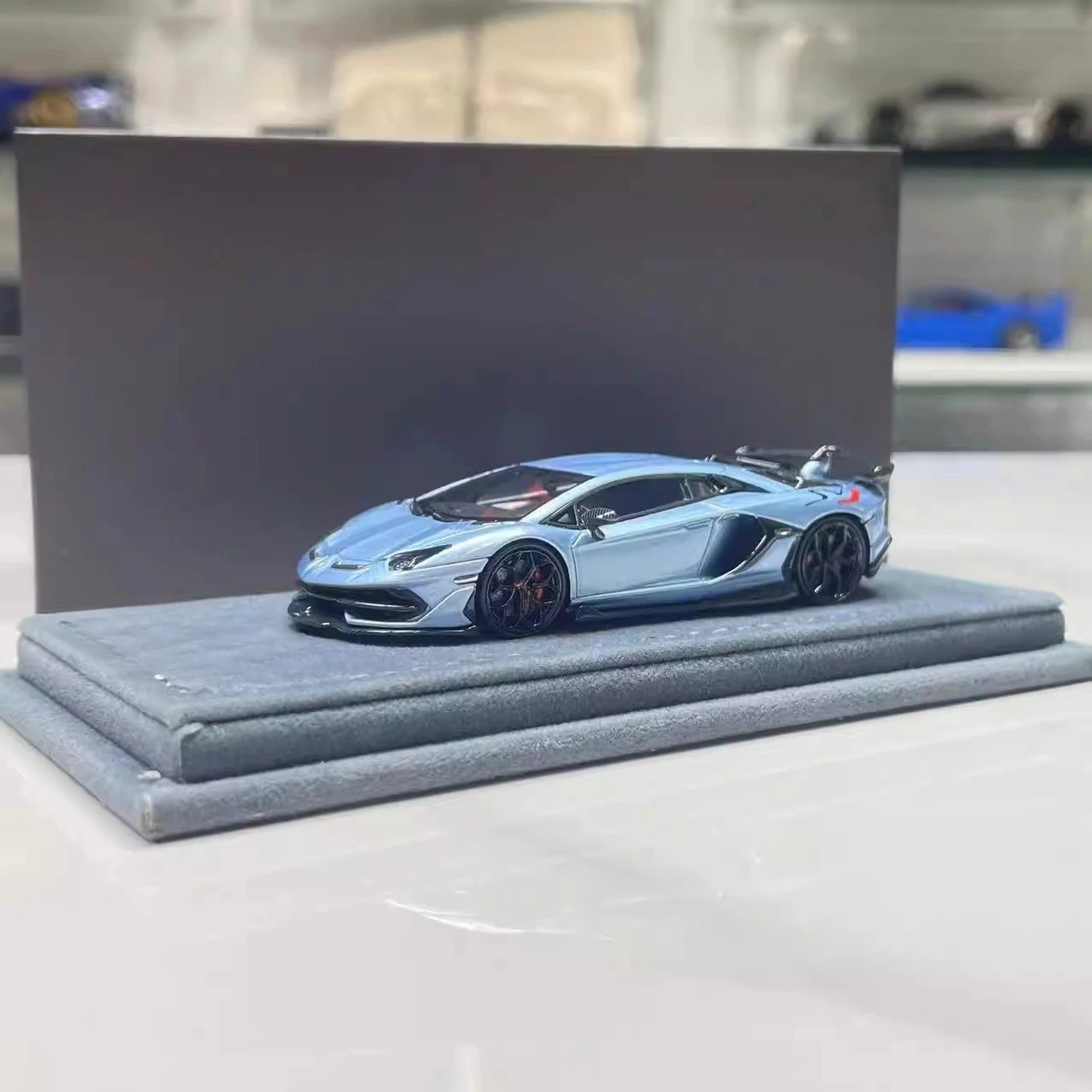 FOR SVJ LP770-4 Aventador  car model 1:64 Resin material ornaments for collection display and appreciation