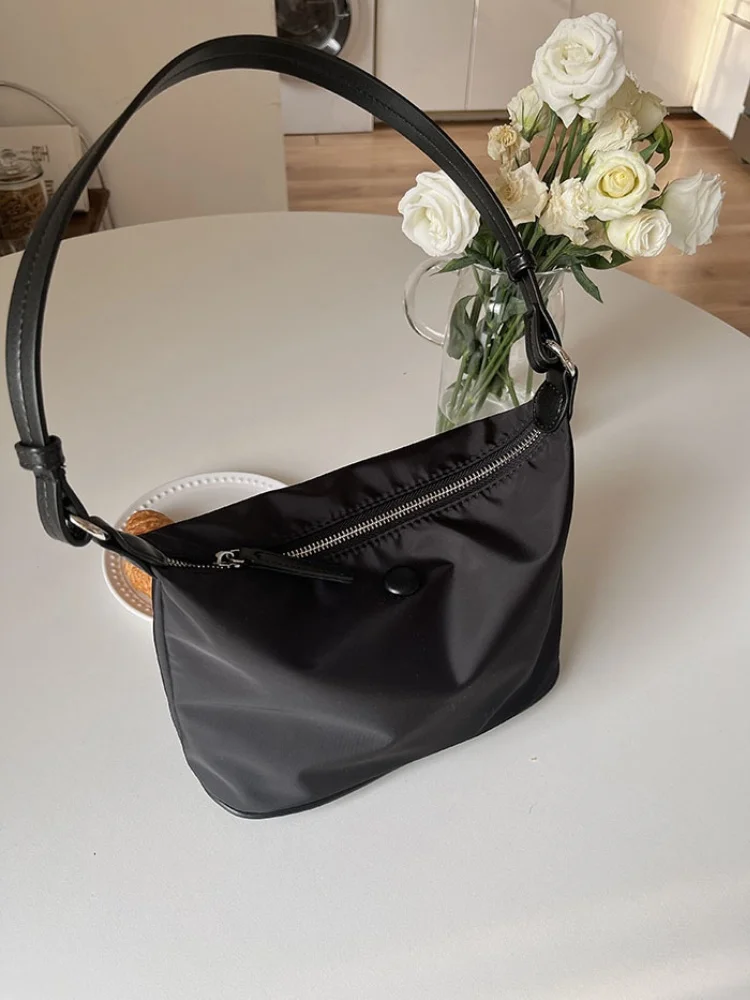 

Ladies Spring Lightweight Waterproof Nylon Oxford Dumpling Single Shoulder Underarm Small Bag