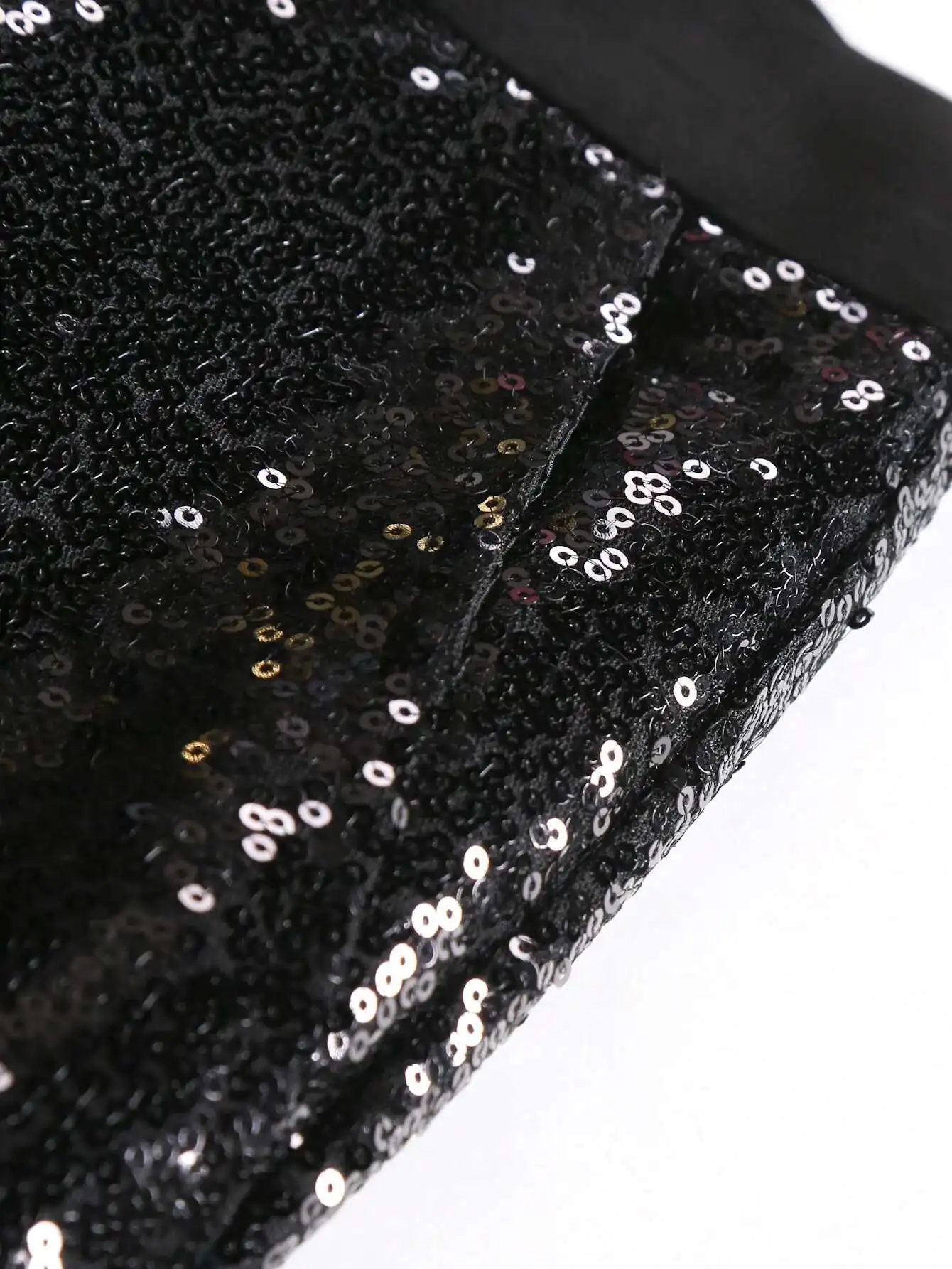 Lässige Herren-Shorts für den Sommer, glitzernde Fünf-Punkt-Hose, geeignet für Bars oder Nachtclubs, erhältlich in Grün, Lila, Segel, Blau