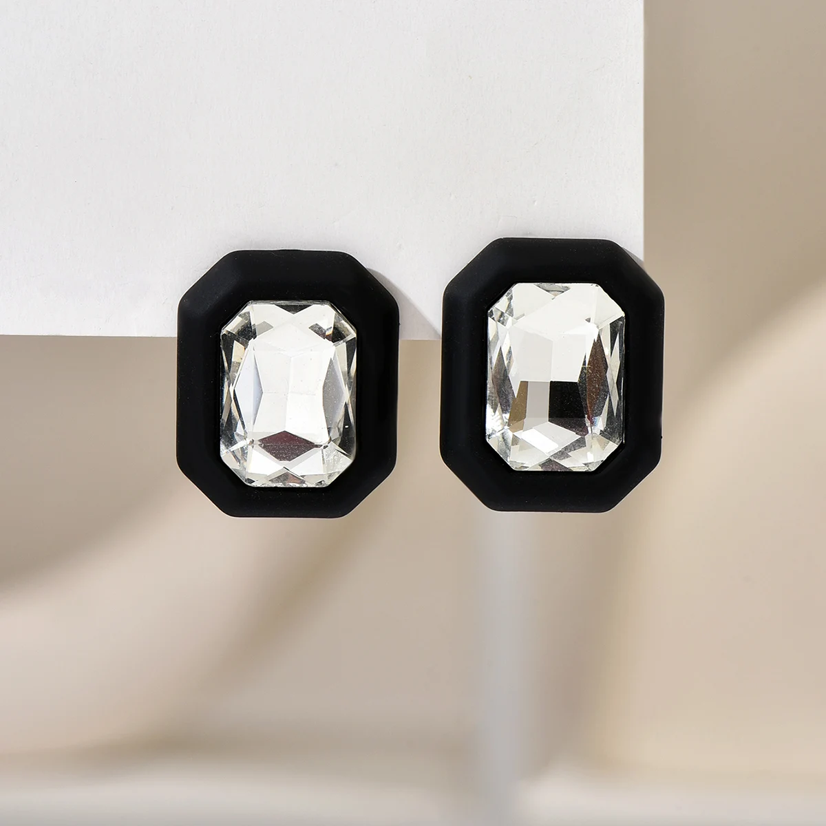 Rhinestone Earrings For Women New Square Stud Earrings pendientes 2023 Trend Geometric Office Party Gift Fashion Jewelry