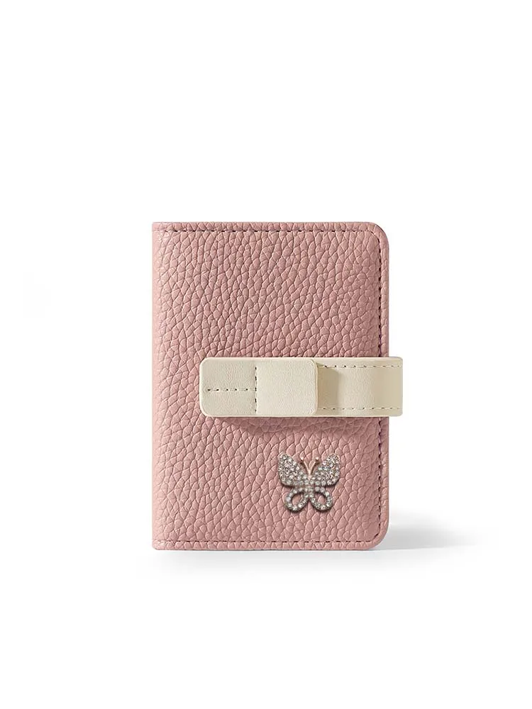 

Coin-Friendly Card ID Holders: Robust PU with Purse Feature Silver Leaf Elegant Decor