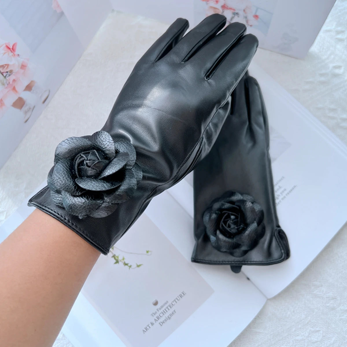 Brand Flower Women\' PU Leather Gloves Winter Warm Plus Velvet Thicken Full Finger Outdoor Riding Touch Screen Driving Mittens