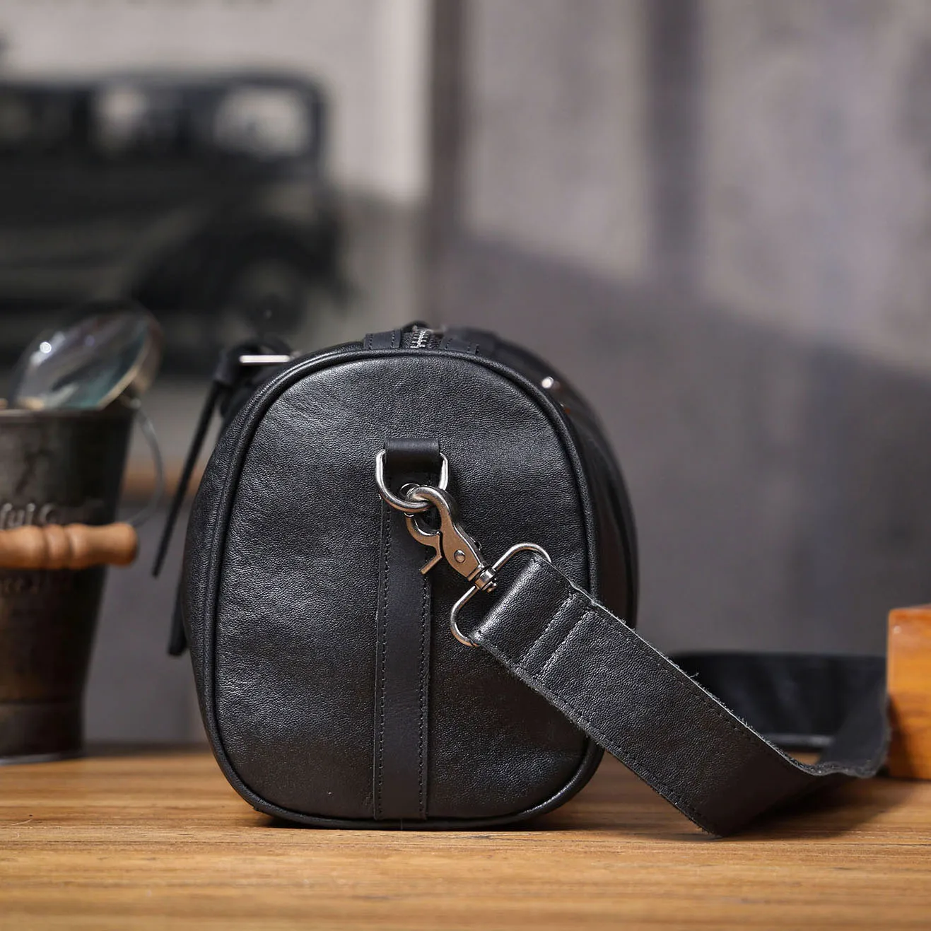 Echte Leder-Umhängetasche für Herren, einfache Rindsledertasche, hochwertiges, pflanzlich gegerbtes Leder, modischer Casual-Stil. – Detail 12