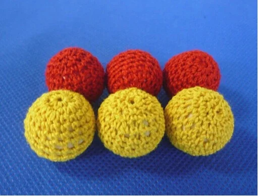 5pcs Crochet Balls Diameter 2.1cm Cup and Ball Magic Trick Stage Magic Magie Magica Magicians Prop Chop Cup Accessory