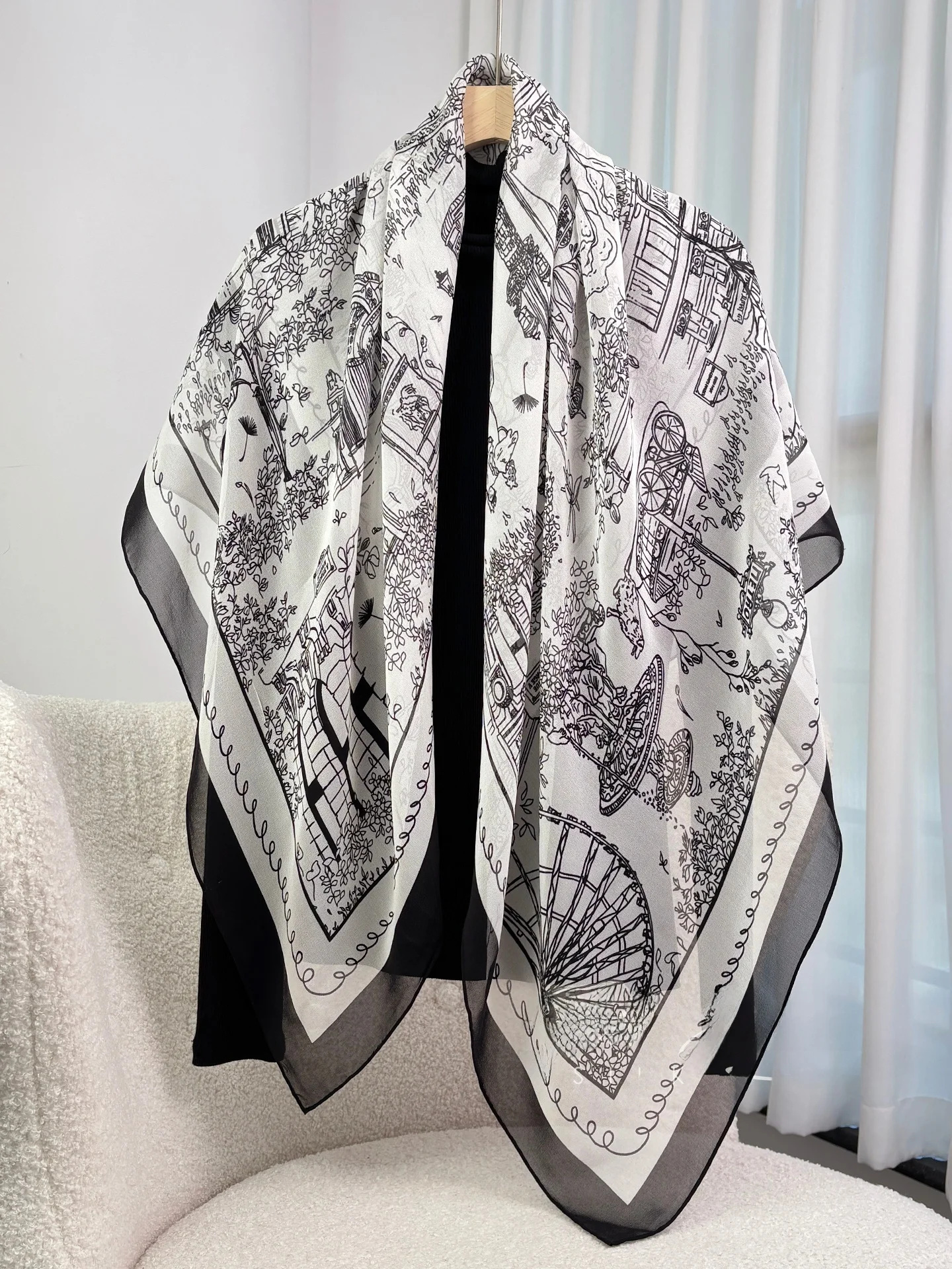Echarpe-en-soie-legere-et-respirante-a-motif-geometrique-ideale-pour-la-printemps-ete-pour-femme