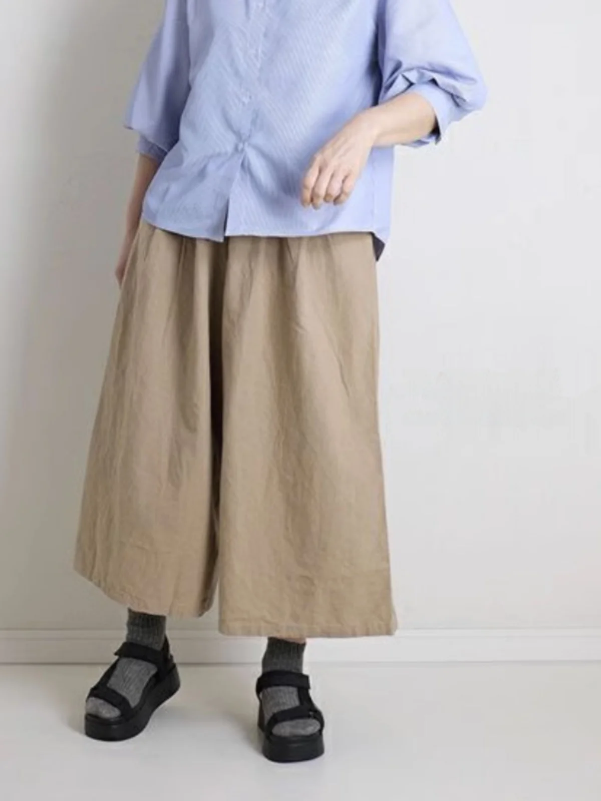 Hochgeschnittene Weite Hose aus Baumwolle und Leinen, Locker Sitzende Freizeithose mit Großen Taschen, Koreanischer Stil, Elegante Pendlerhose