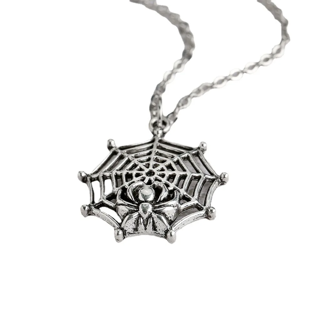 European and American horror Halloween Ghost Festival spider ancient silver alloy web pendant jewelry Hip-hop horror necklace