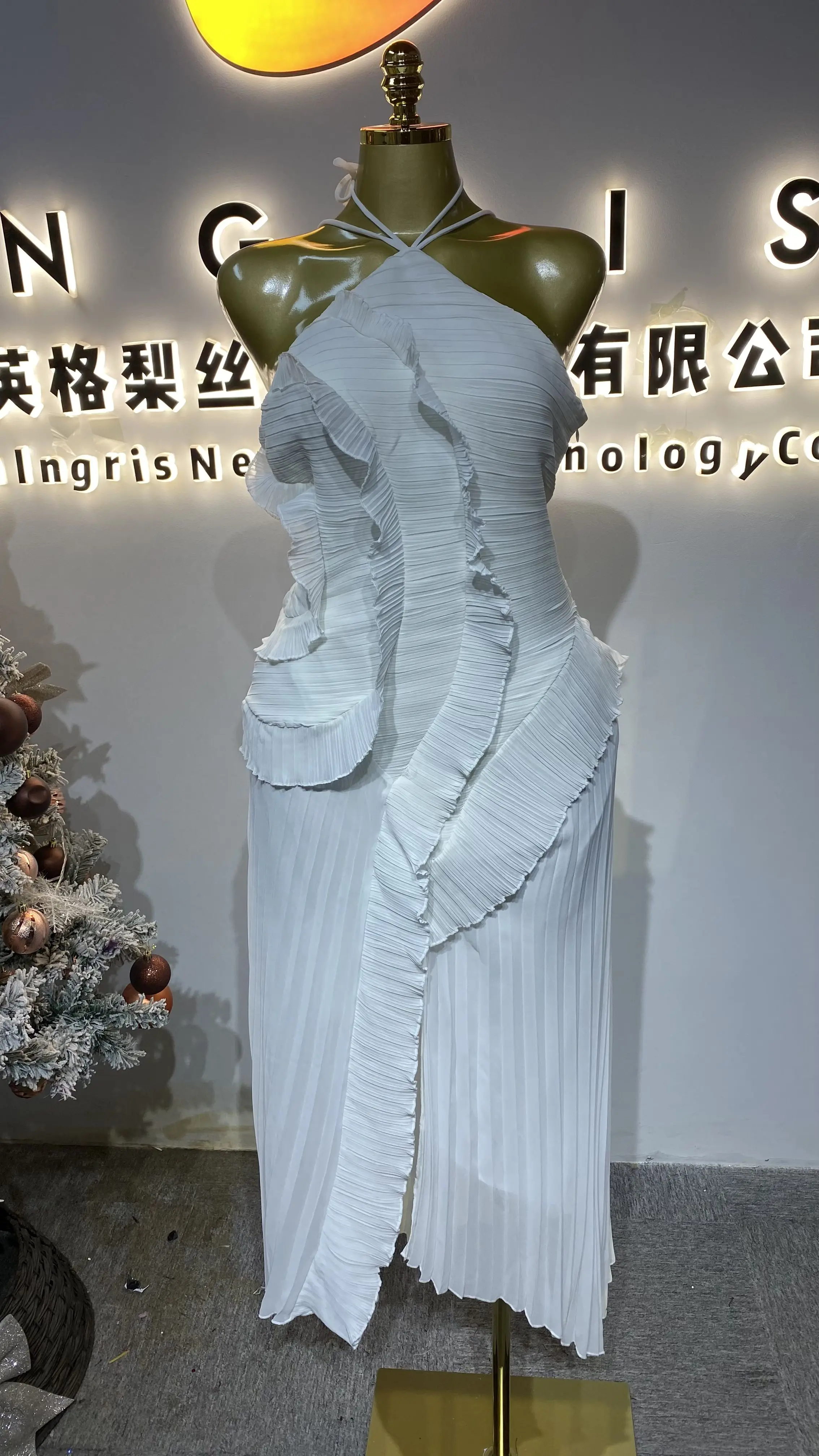 Nuovo abito lungo in chiffon lungo senza maniche senza schienale elegante con volant estivo alla moda per abbigliamento casual da donna-GZXX379