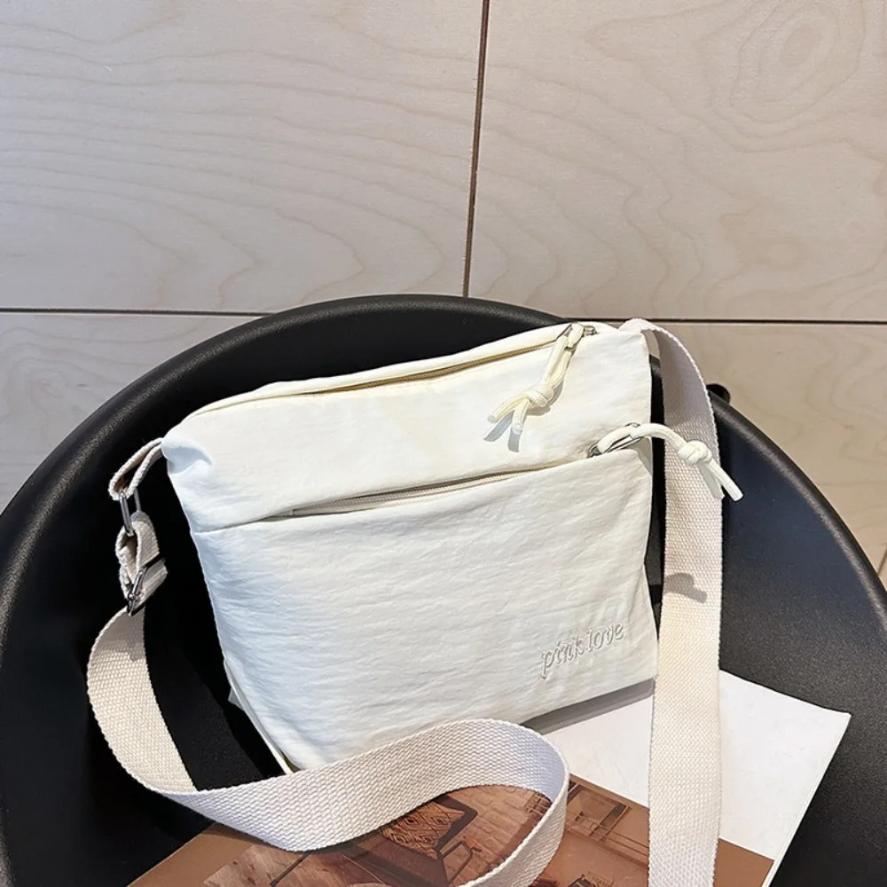 

Casual Lightweight Shoulder Bag Large Capacity Solid Color Nylon Crossbody Bag Korean Style Storage Bag Underarm Tote Bag Women