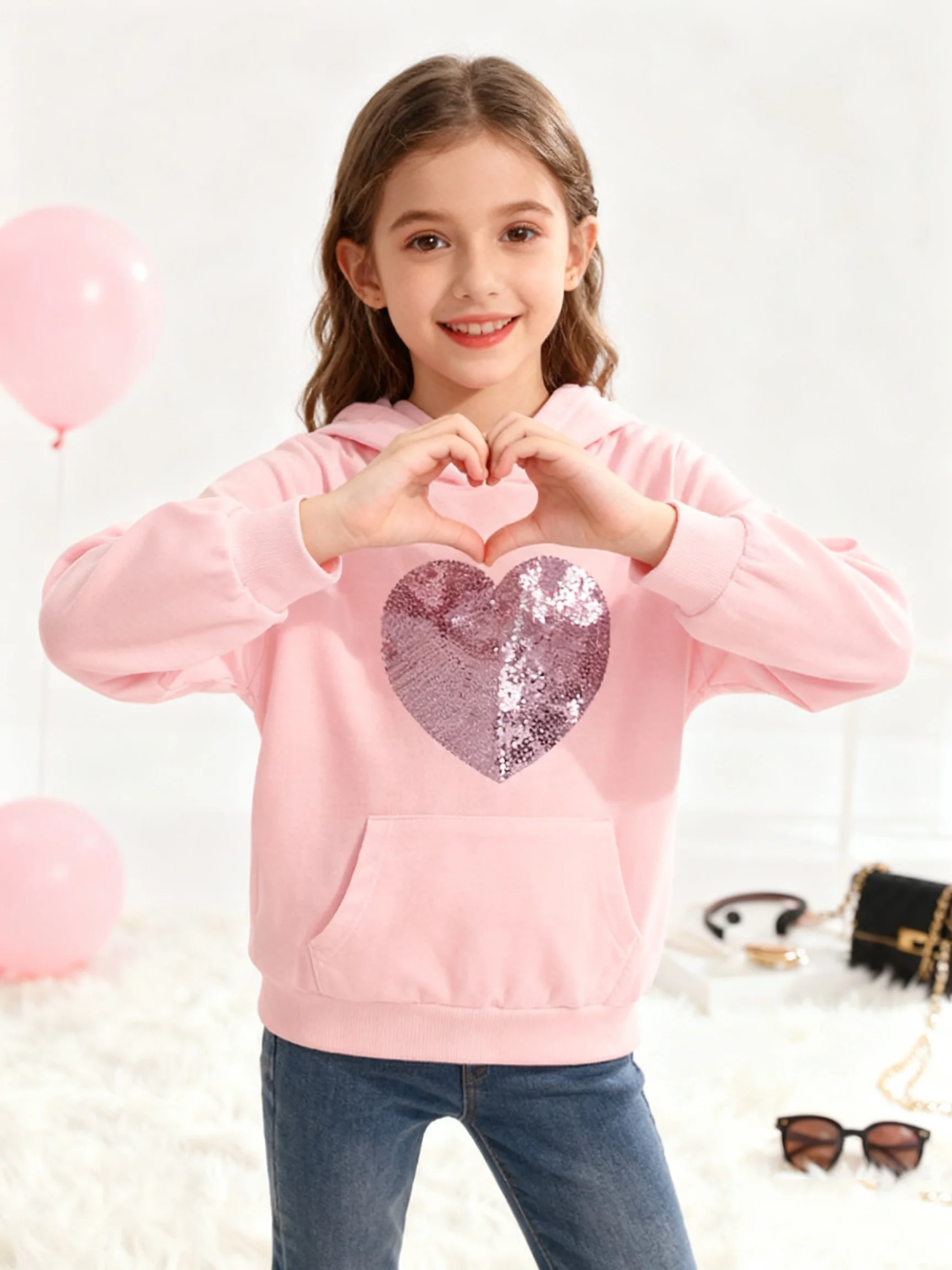 Herbst und Winter Mädchen Tasche süße Pailletten herzförmige langärmelige Kapuzenpullover lässig täglich vielseitiges Kapuzenpullover