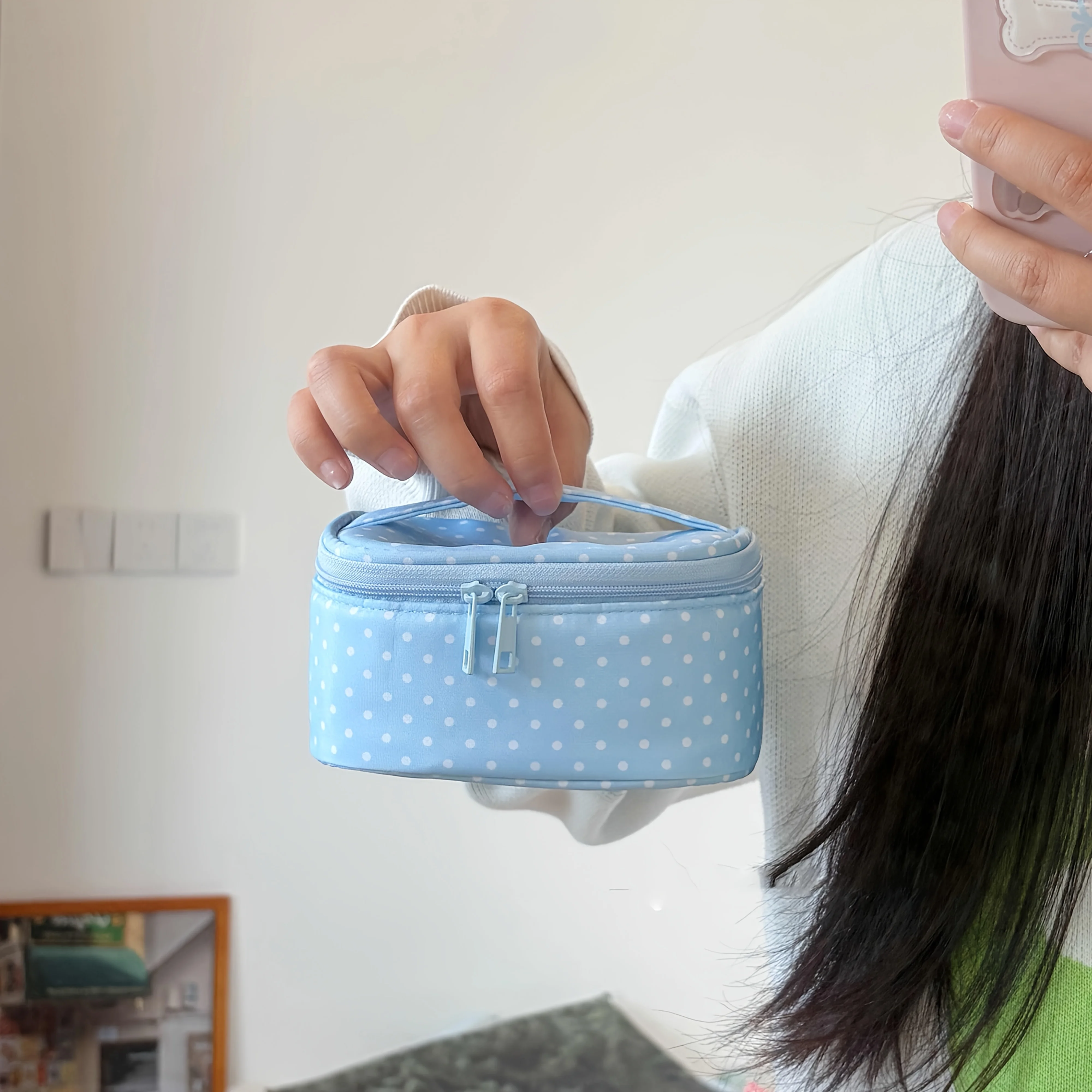 1 Blue Checkered Mini Makeup Bag, Light Blue Base with White Polka Dots, Simple and Fresh Design, Double Zipper Closure for Easy Access, Suitable for Daily Use and Travel Storage, Can Hold Lipstick, Foundation, Blush, Etc