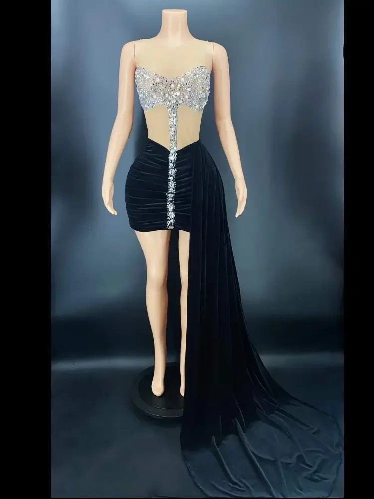 

Sleeveless Nude Shining Rhinestones Swan Velvet Black Long Trailing Women Sexy Dress Evening Party Cloth Prom Stage Costumes