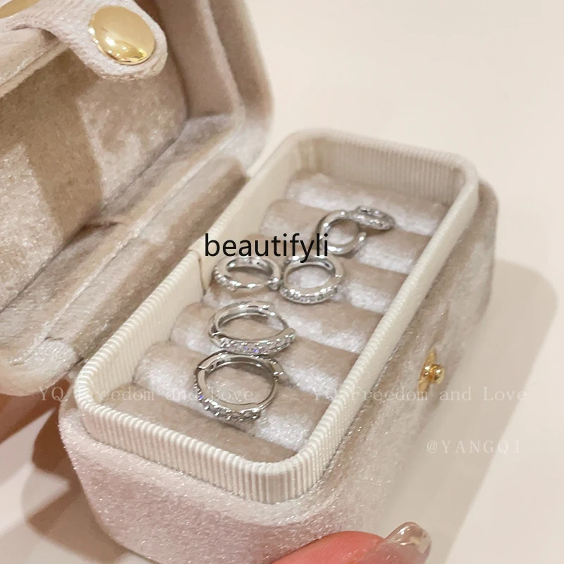 

Shiny High-Grade Earclip Earrings Sleeping No Need to Take off Earrings Niche Temperament Circle Ear Studs Earrings