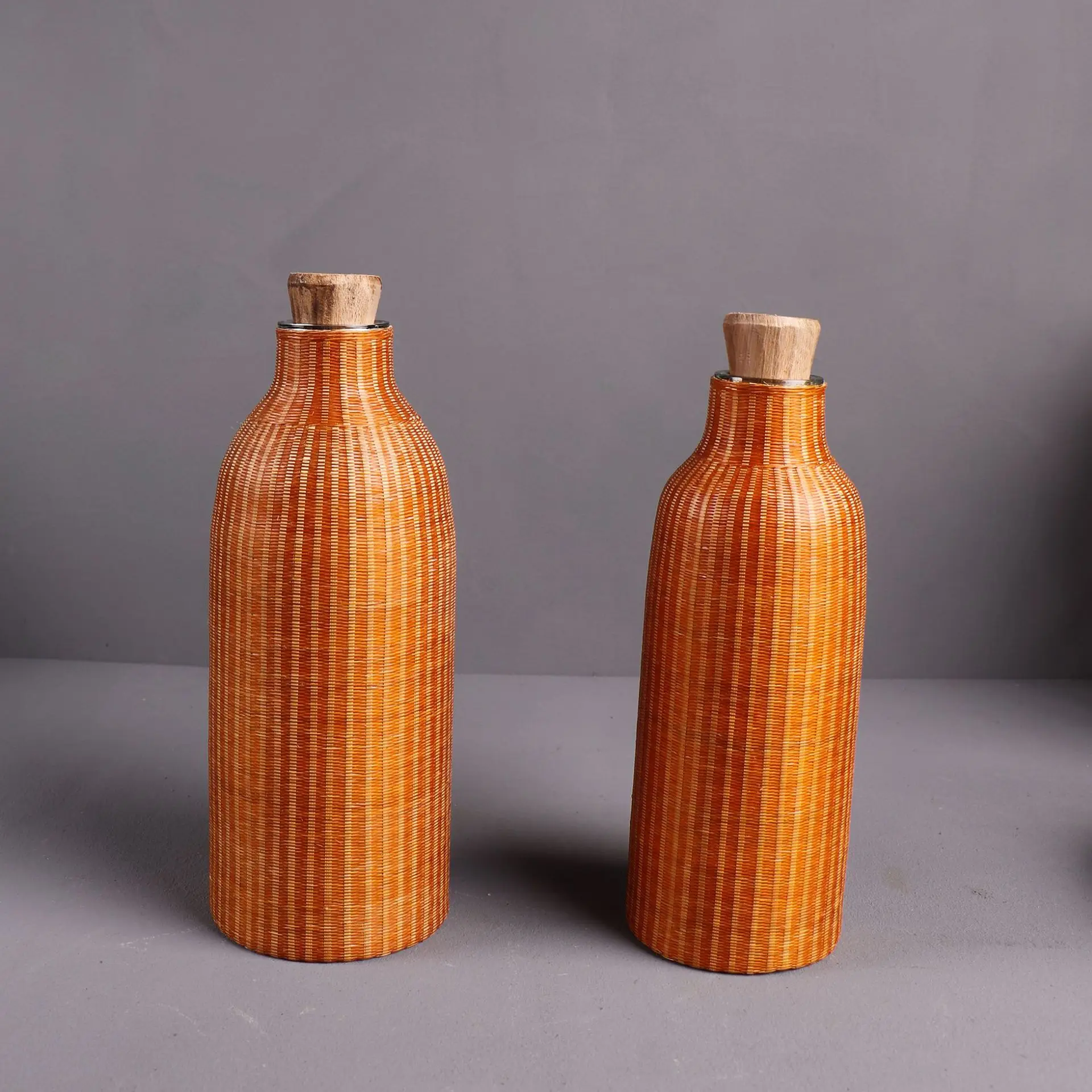Handmade bamboo woven hot water bottle with bamboo thread and porcelain insulation, portable travel water bottle for opening