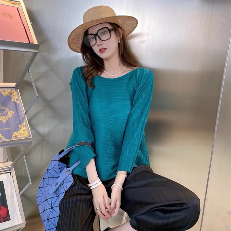 Women's Folded Top 2023 New Simple Slimming Versatile Design Irregular Gentle Style T-shirt round Neck Seven Sleeve Length