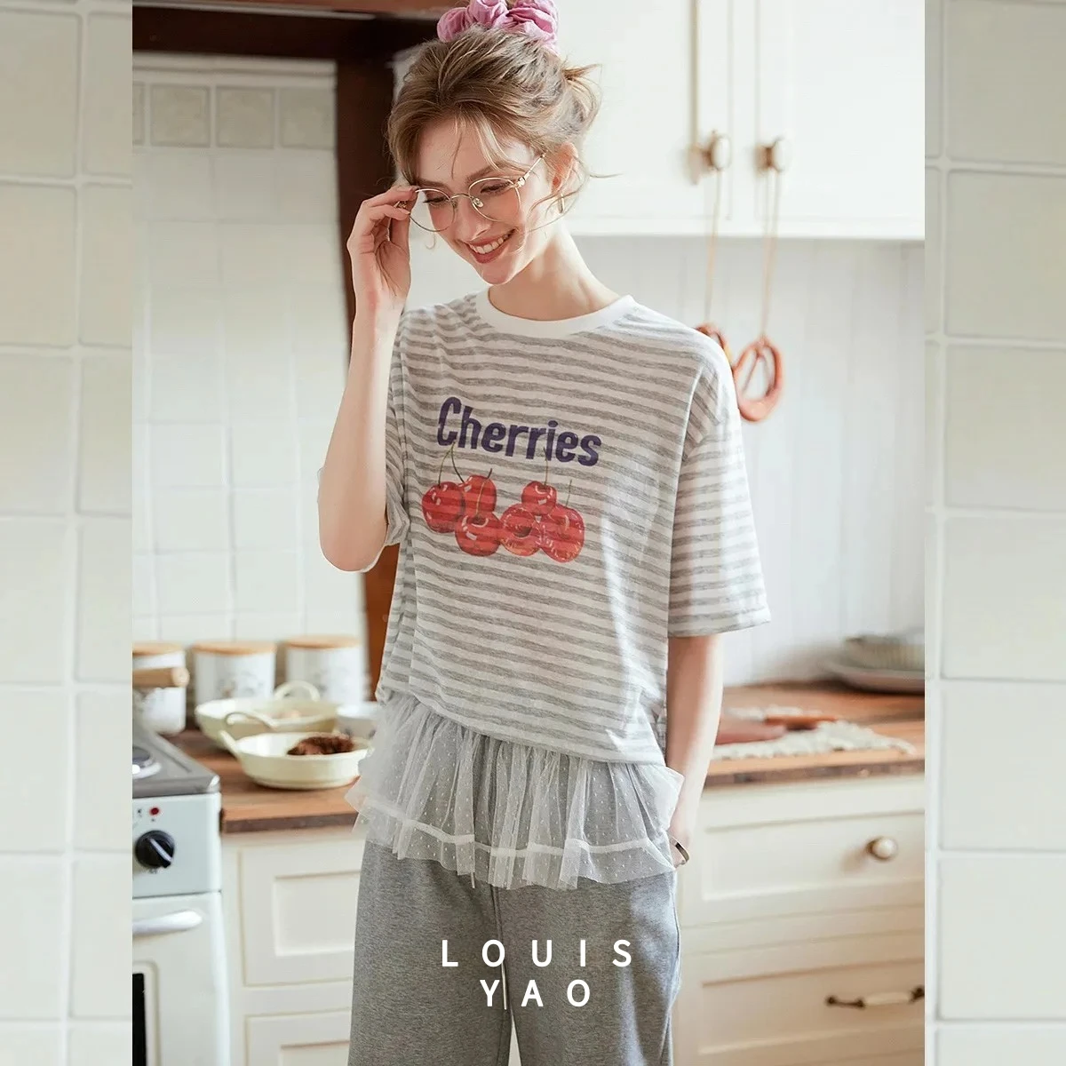 

LOUISYAO Letters Printed Graphic T-shirt 2025 Summer Y2k Women's Tees Contrast Colours Round Neck Loose Short Sleeve Tops