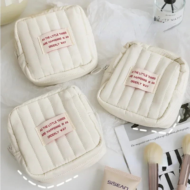 Portable Small Multi-layer Cosmetic Bag Travel Change Sanitary Napkin Storage Bag Carrying Mini Lipstick Bags When Going Out