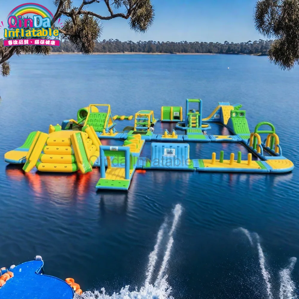 Parque acuático inflable de los juguetes flotantes comerciales, parque acuático gigante de la playa para el adulto