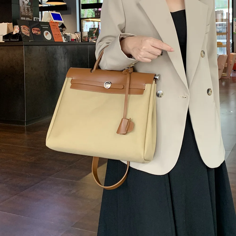 

Fashionable Versatile Handbag 2026 New Style Premium Feel Stylish Single Shoulder Tote Bag Casual Commute Crossbody Bag