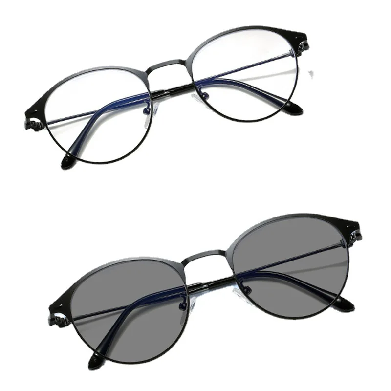 DOISYER  Fashionable anti blue light color changing glasses  men retro flat lenses women trendy metal  photochromic lens glasses