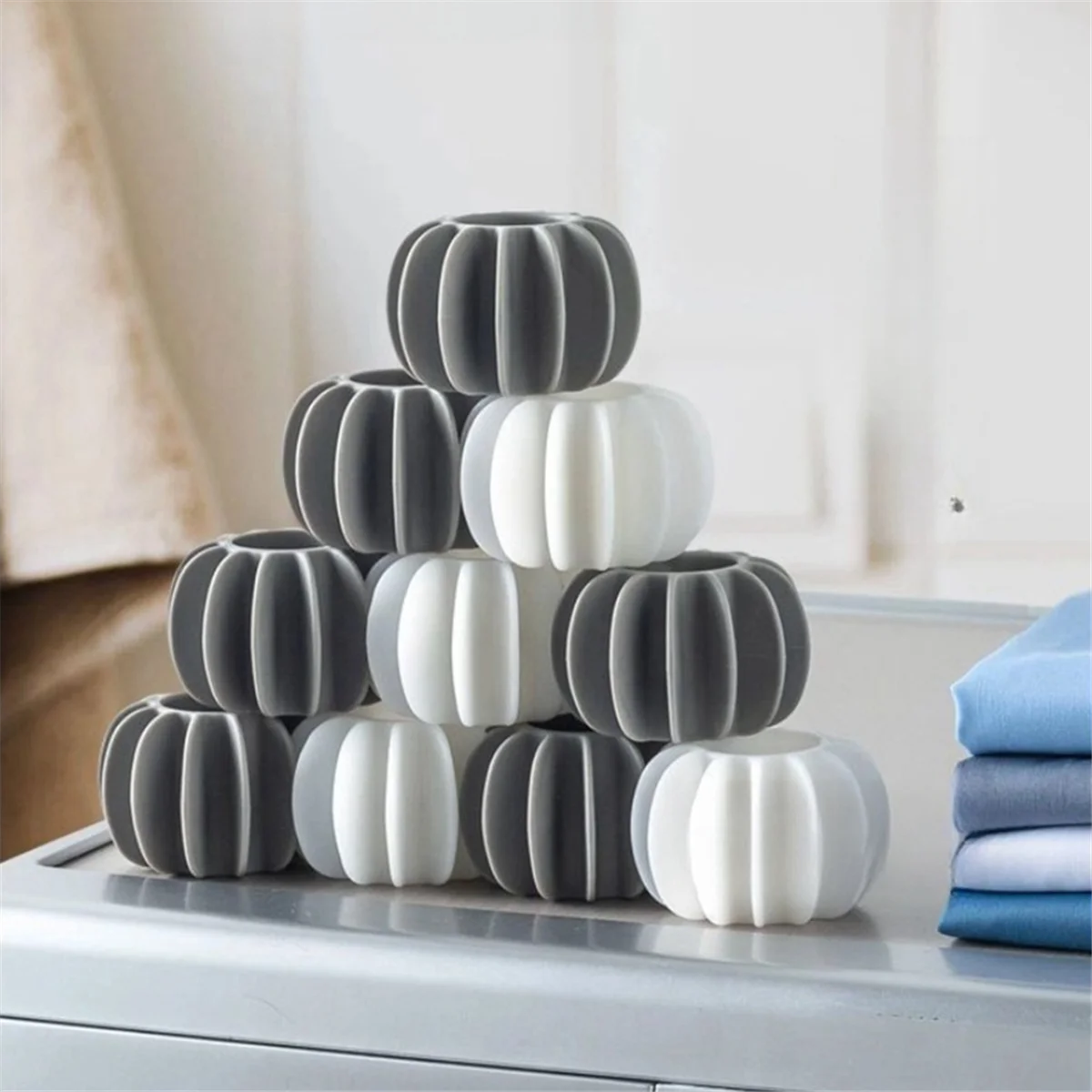 Silicone Laundry Ball Clothes Decontamination and Anti-Knot Cleaning Tool Reusable Laundry Ball Grey