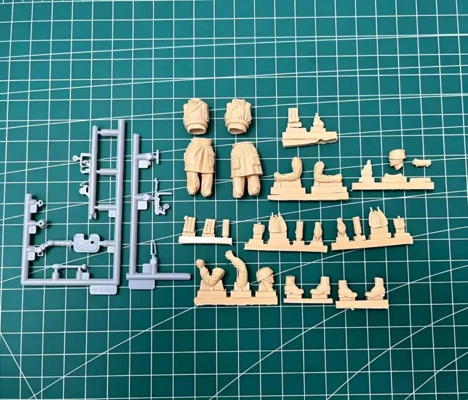 1/35 Scale Resin Soldier Assembly Model Kit Airborne Soldiers 2 People At Rest Miniature Statue Unassembled Unpainted DIY Toys