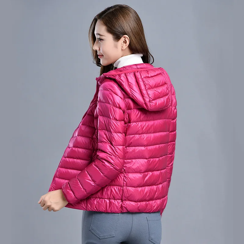 Women's Lightweight Water-Resistant Packable Hooded Jackets Autumn Winter Warm Female Down Coats