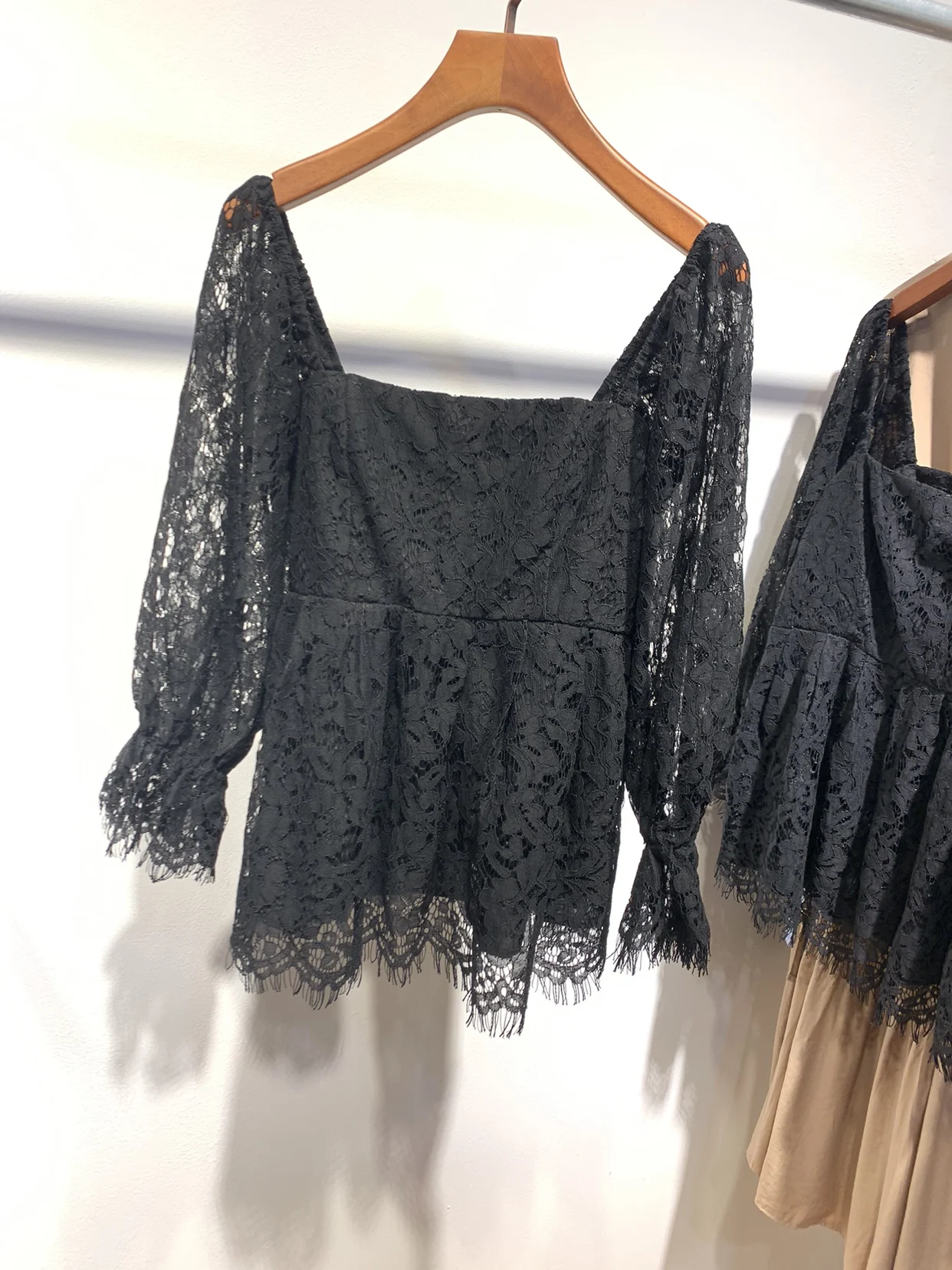 

Retro Court Sle Women's Lace irt Square Collar Long Sve Pure Color Commute Sle Faionable Top Ladies Premium Blouse