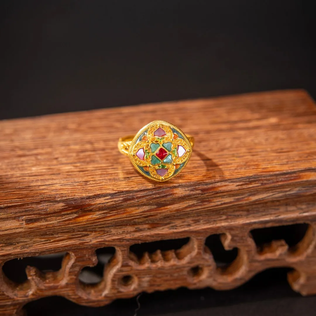 

Изысканные цветные эмалированные кольца в дворцовом стиле для женщин, новые ретро-кольца с инкрустацией бриллиантами, модные легкие роскошные ювелирные изделия