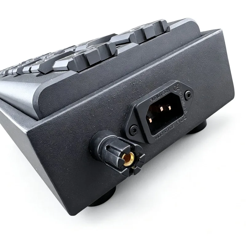 Wrought Iron Bottom Box Pure Aluminum Clamping Fixed Plug Panel Phosphor Copper American Standard HIFI Audio Socket