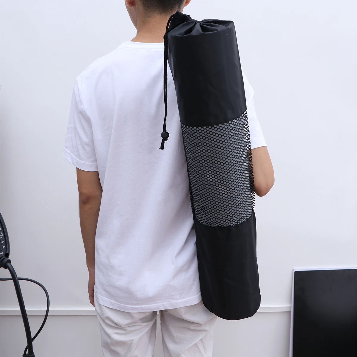 

2pcs Mat Storage Bag Travel Cover Foldable Mesh Hold Mats Towels Exercise Mat Sling Carrier Supplies Sling Shoulder Strap