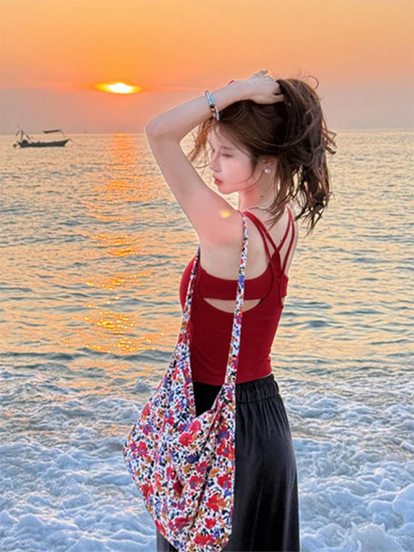 

Красный женский облегающий топ-майка с U-образным вырезом, летний, с вырезами на спине, со встроенным бюстгальтером и чашечками, базовый слой, для улицы, короткий фасон