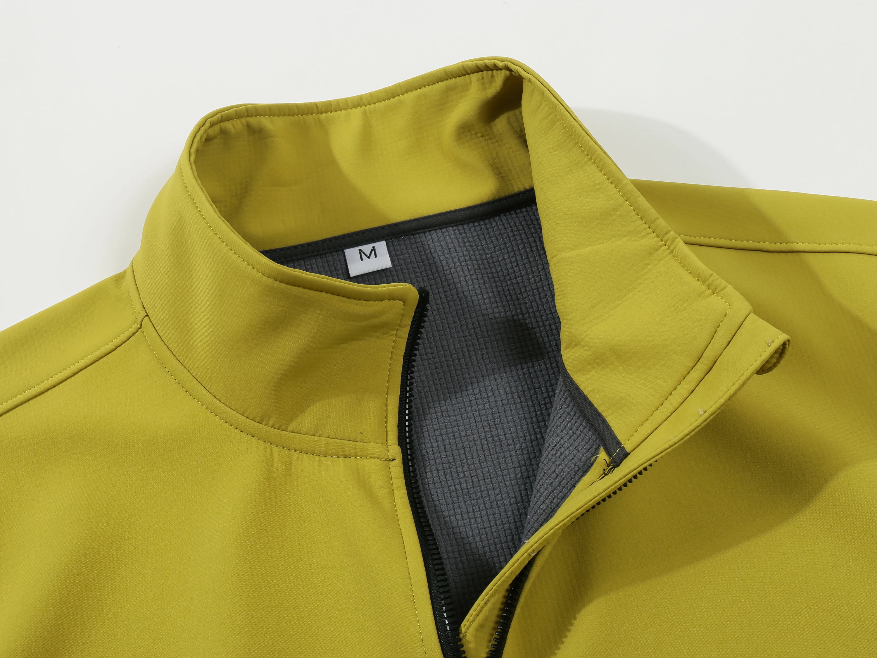 

Men's and Women's Outdoor Jacket Spring and Autumn Windproof Long-sleeved Stand-up Collar Zipper Coat Fashion Brand Top