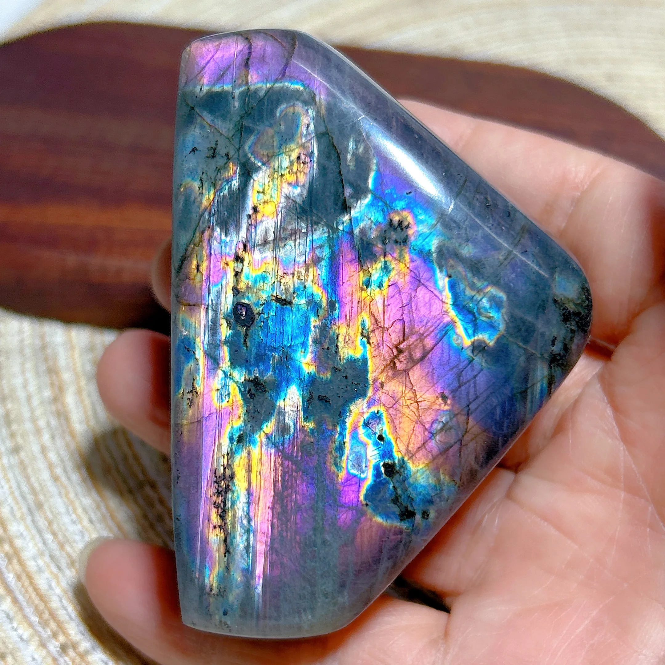 Healing High Quality Natural Crystal Purple Labradorite Free Form polished Flashy Gemstone Home Decorations Mineral Energy Gift