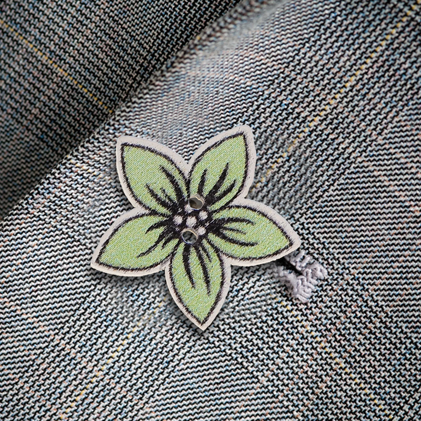 

100Pcs Flower Modeling Buttons Wooden Sewing DIY Craft Decorative Buttons for Clothing Garment Repair Holiday Decoration