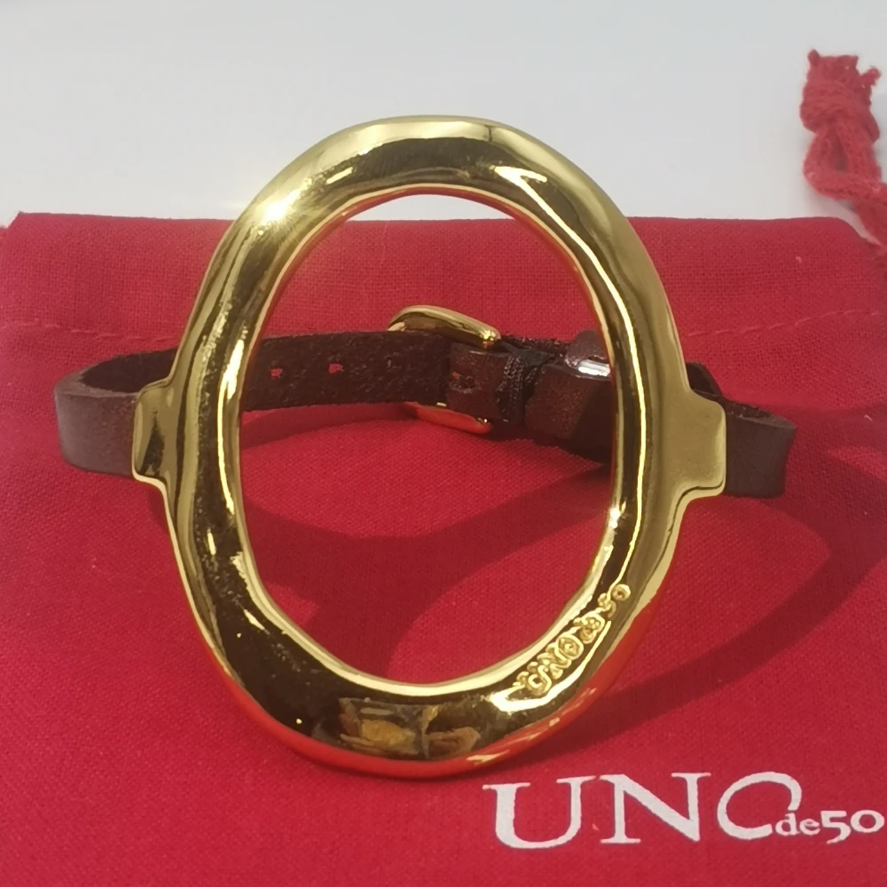 2024 New Spain UNOde Unique Hip Hop Style Gold Elliptical Ring Bracelet Couple Essential Decorative Jewelry Gift Bag