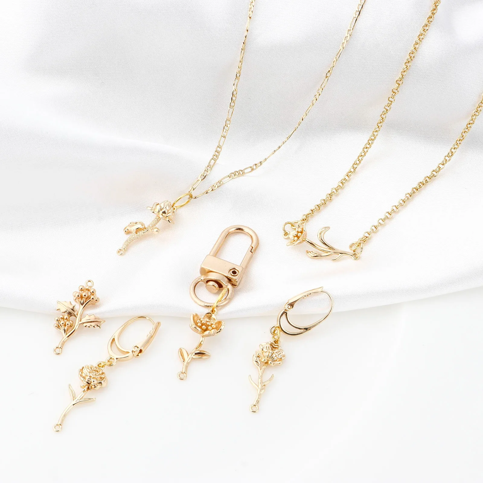 2PCs Brass Birth Month Flower Connectors Gold Plated Rose Carnation Sakura Flower For Jewelry Making Necklace DIY Findings