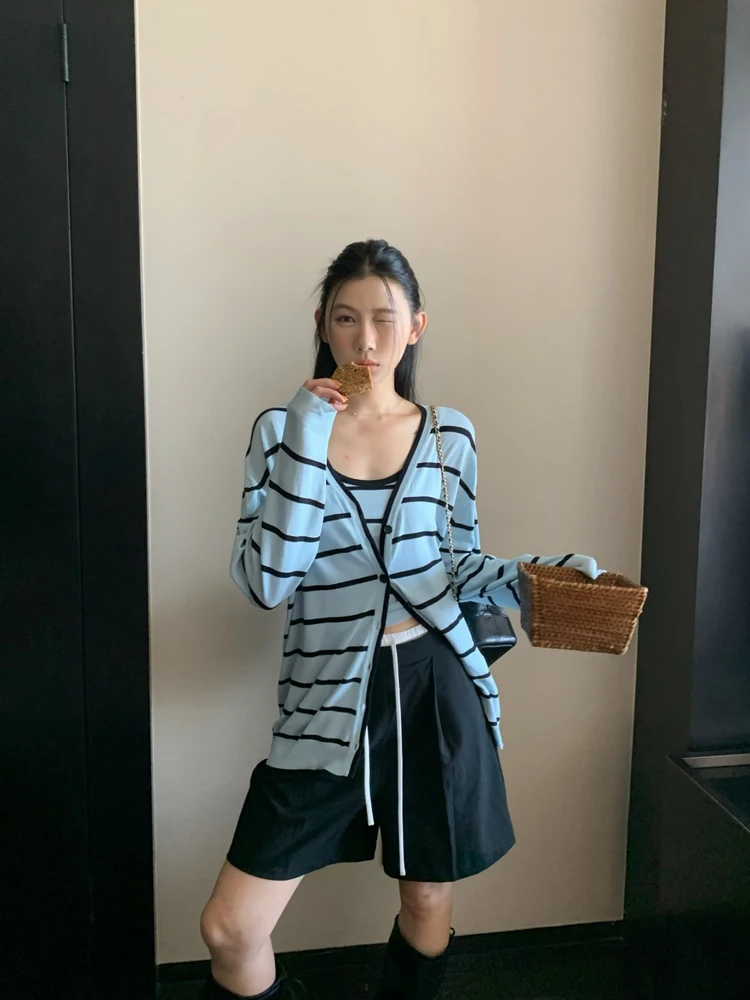 

Осенний вязаный комплект в полоску: модный женский костюм-двойка с длинным рукавом, кардиган-накидка и жилет, повседневная рабочая одежда в корейском стиле, эластичный.